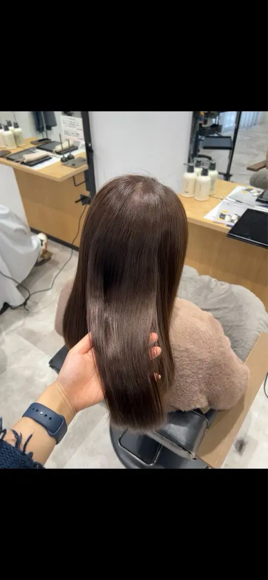 セミロング カラー ベージュカラー ヘアカラー トリートメント 黒阪 なみのヘアスタイル