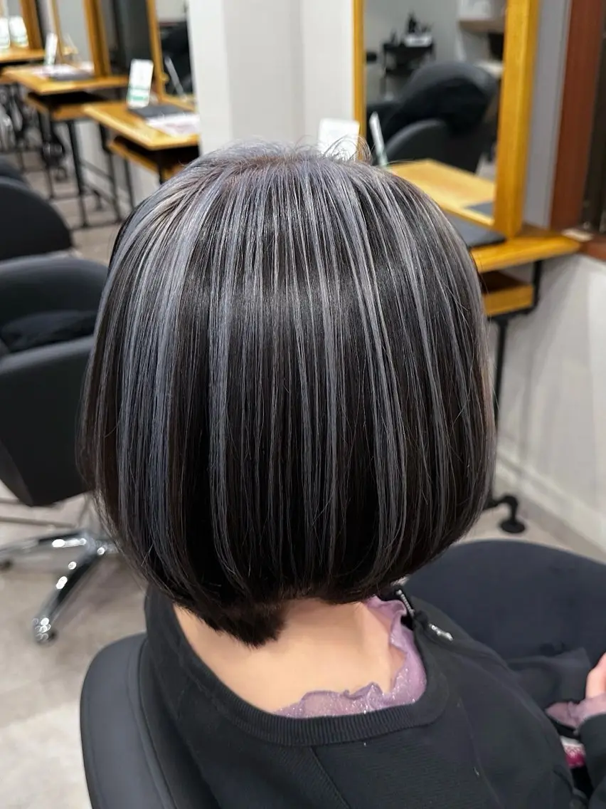 ショート カラー シルバー ホワイトシルバー 《髪質改善・縮毛矯正 /ブリーチ》坂本爽のヘアスタイル