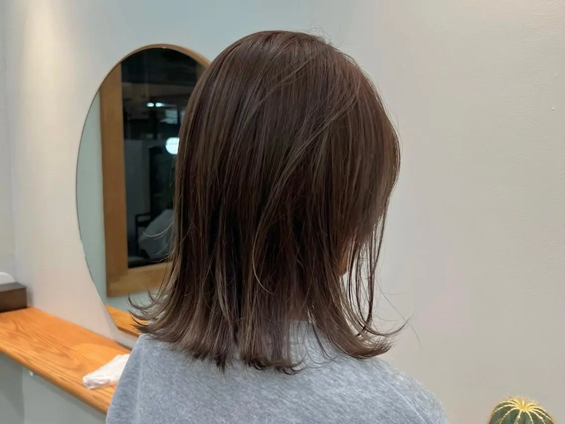 カラー aiko【艶カラー ・ミニモ年内で終了】のヘアスタイル