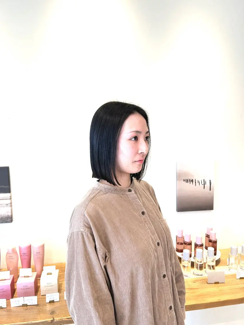 ショート ボブ emu minekoのヘアスタイル