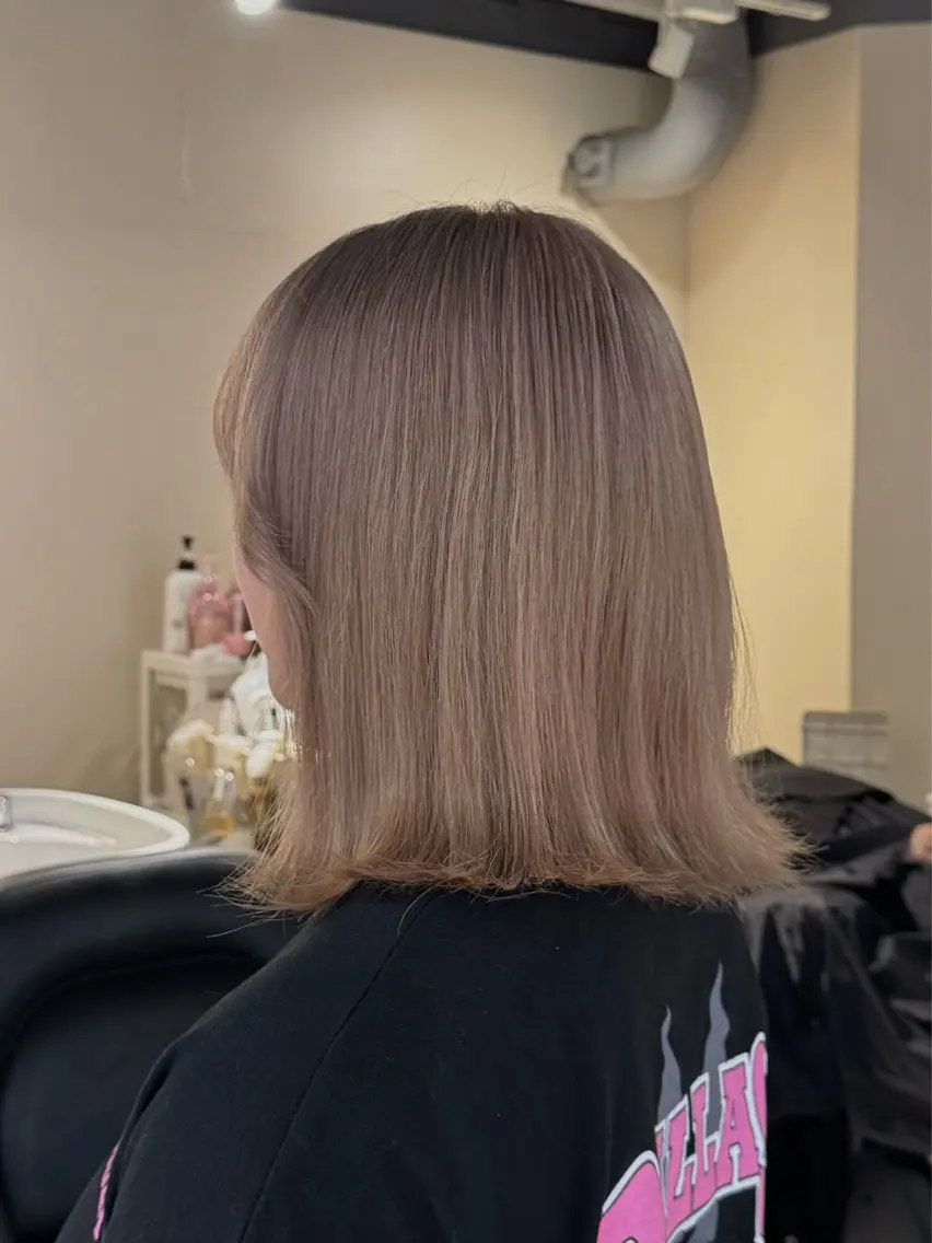 ショート カラー 黒髪 ブリーチ 韓国🎀中明度カラー リストSAKURAのヘアスタイル