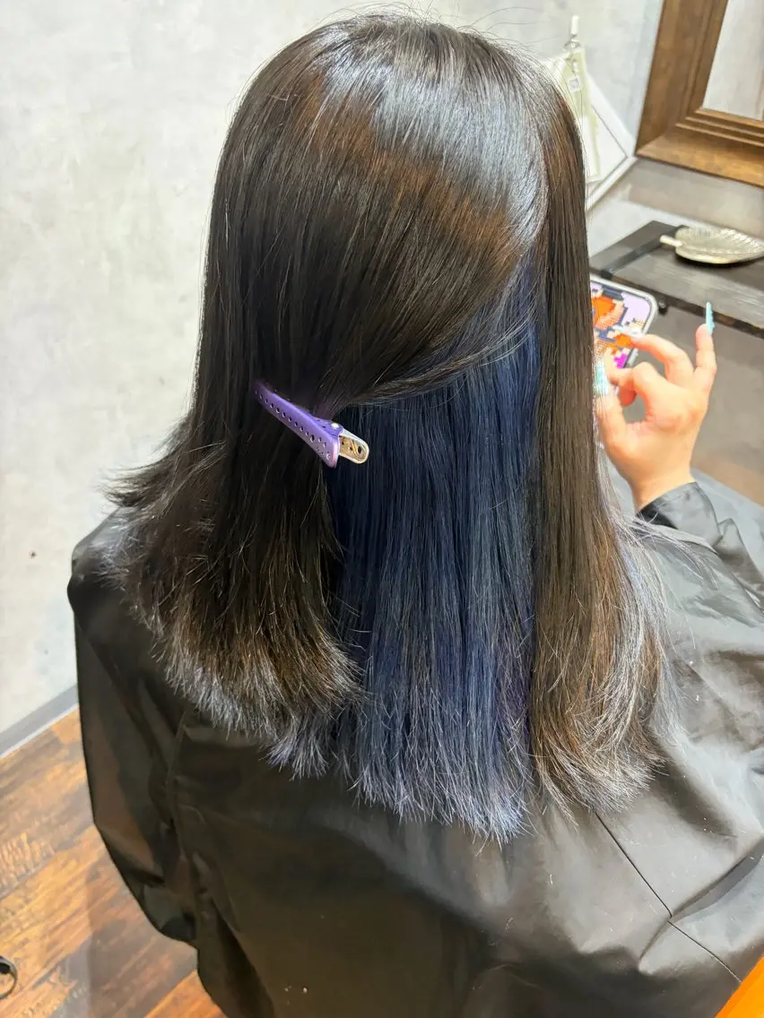 カラー インナーカラー ヘアカラー 武田 美来のヘアスタイル