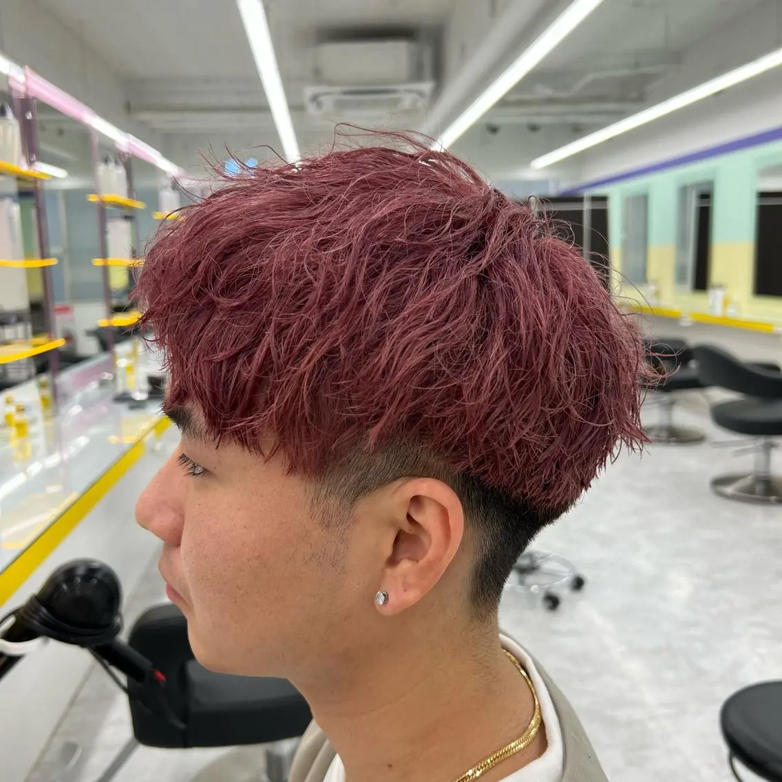 ショート カラー パーマ ヘアアレンジ メンズ キッズ ネイル マツエク・マツパ アイブロウ アップバング センターパート メンズハイライト メンズハイトーン マッシュ 🔷横浜1のパーマ 職人🔷将太郎のヘアスタイル