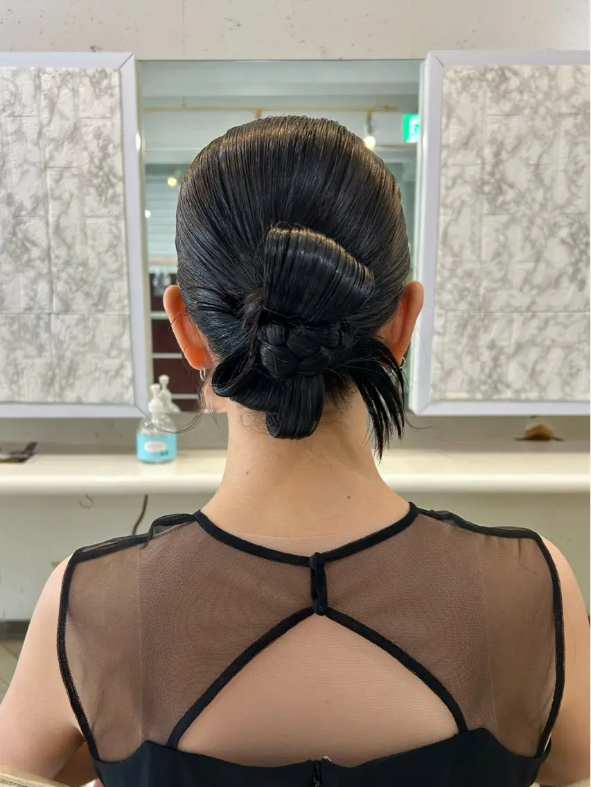 セミロング ヘアアレンジ ヘアセット konomi⛓🩶 カラー/ヘアアレンジのヘアスタイル