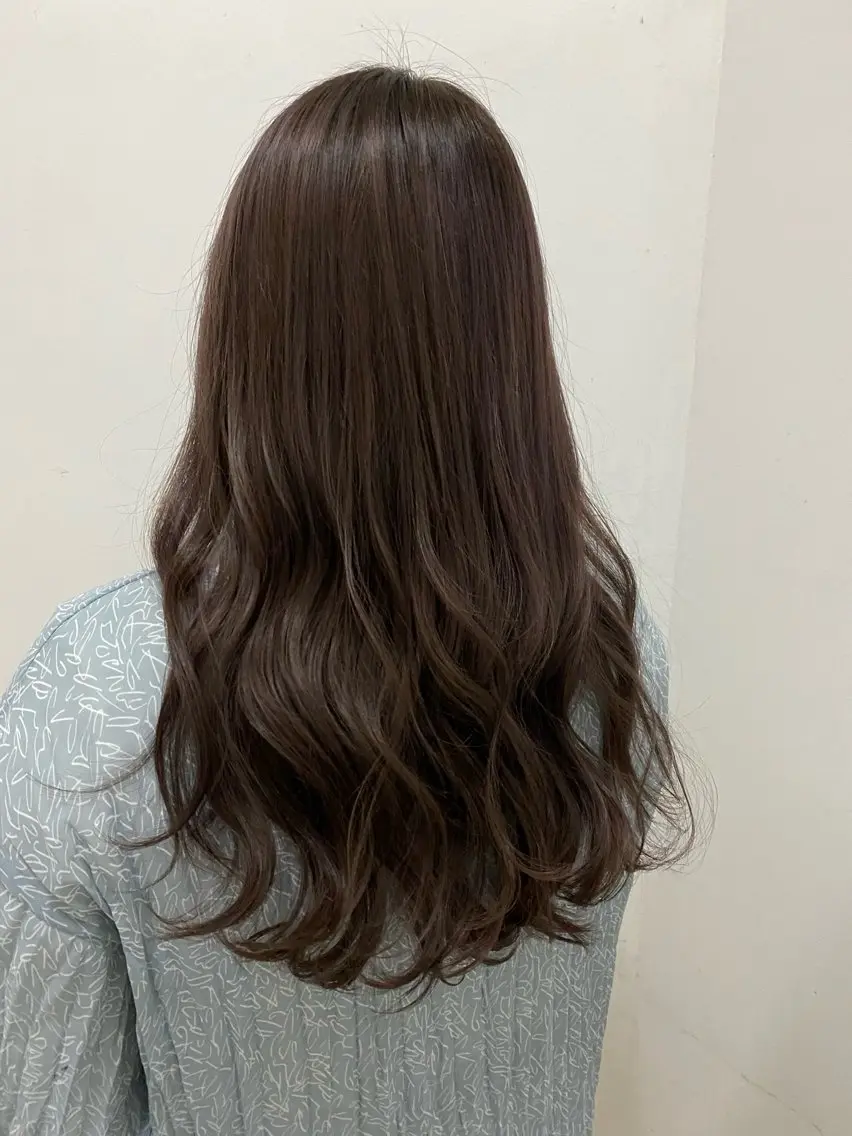 ロング ヘアカラー 菅原 あずさのヘアスタイル