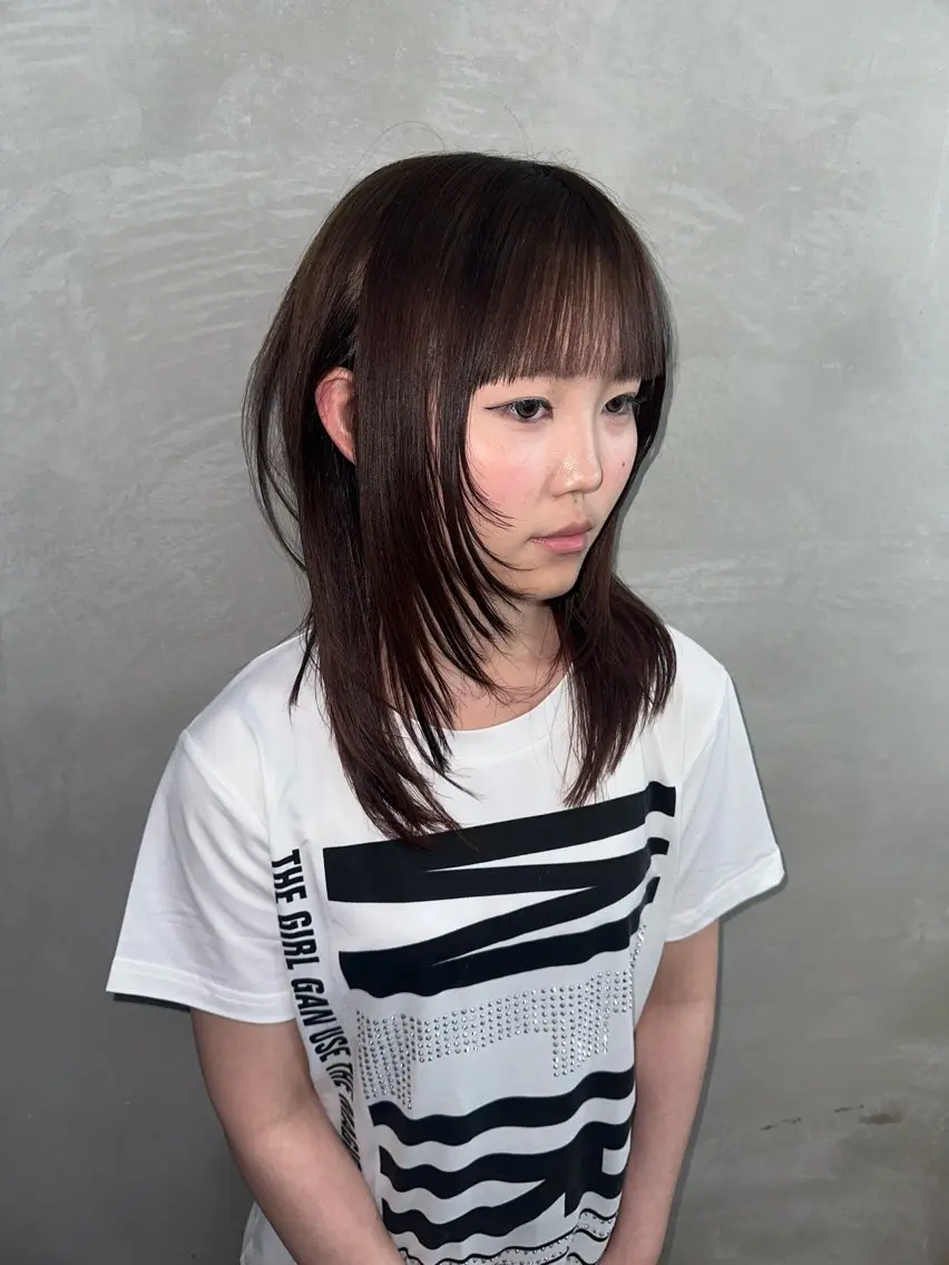 ミディアム カット ヘアカラー トリートメント ブリーチ・レイヤ ー特化🔥 ちかまるのヘアスタイル