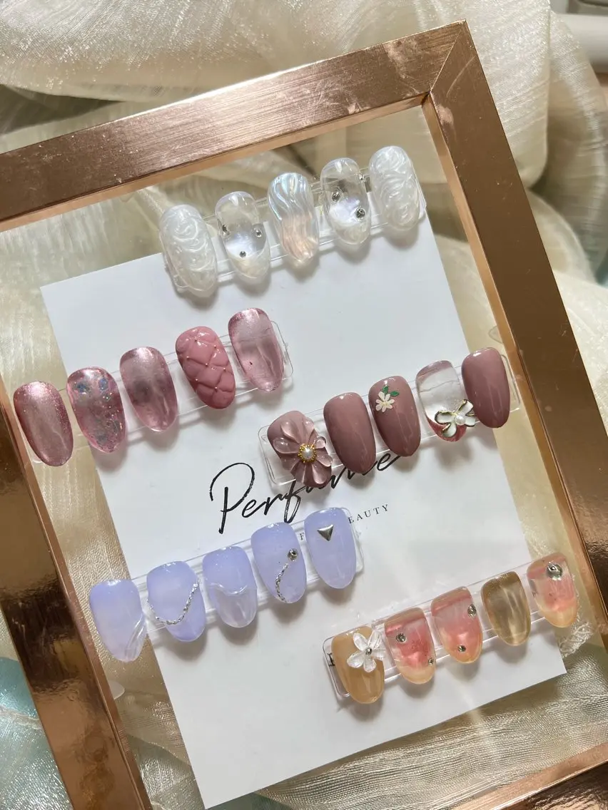 ネイル ハンドネイル Jessica 119のネイルデザイン