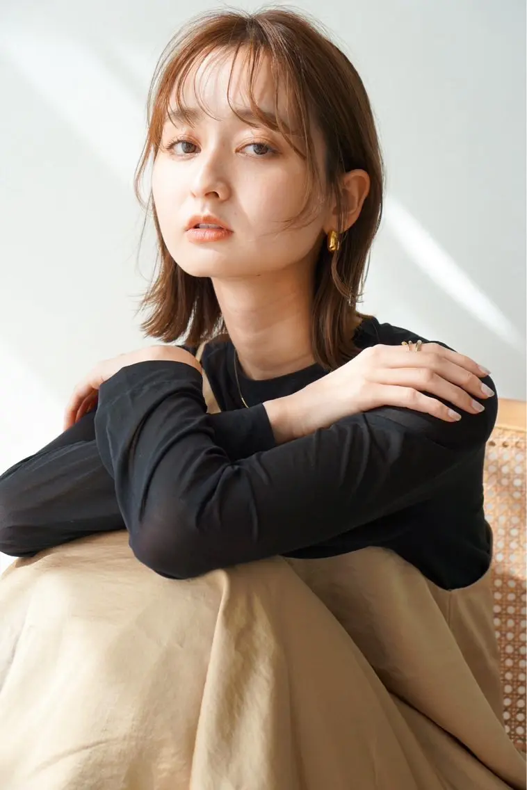 ミディアム カラー 濱本 栞名のヘアスタイル