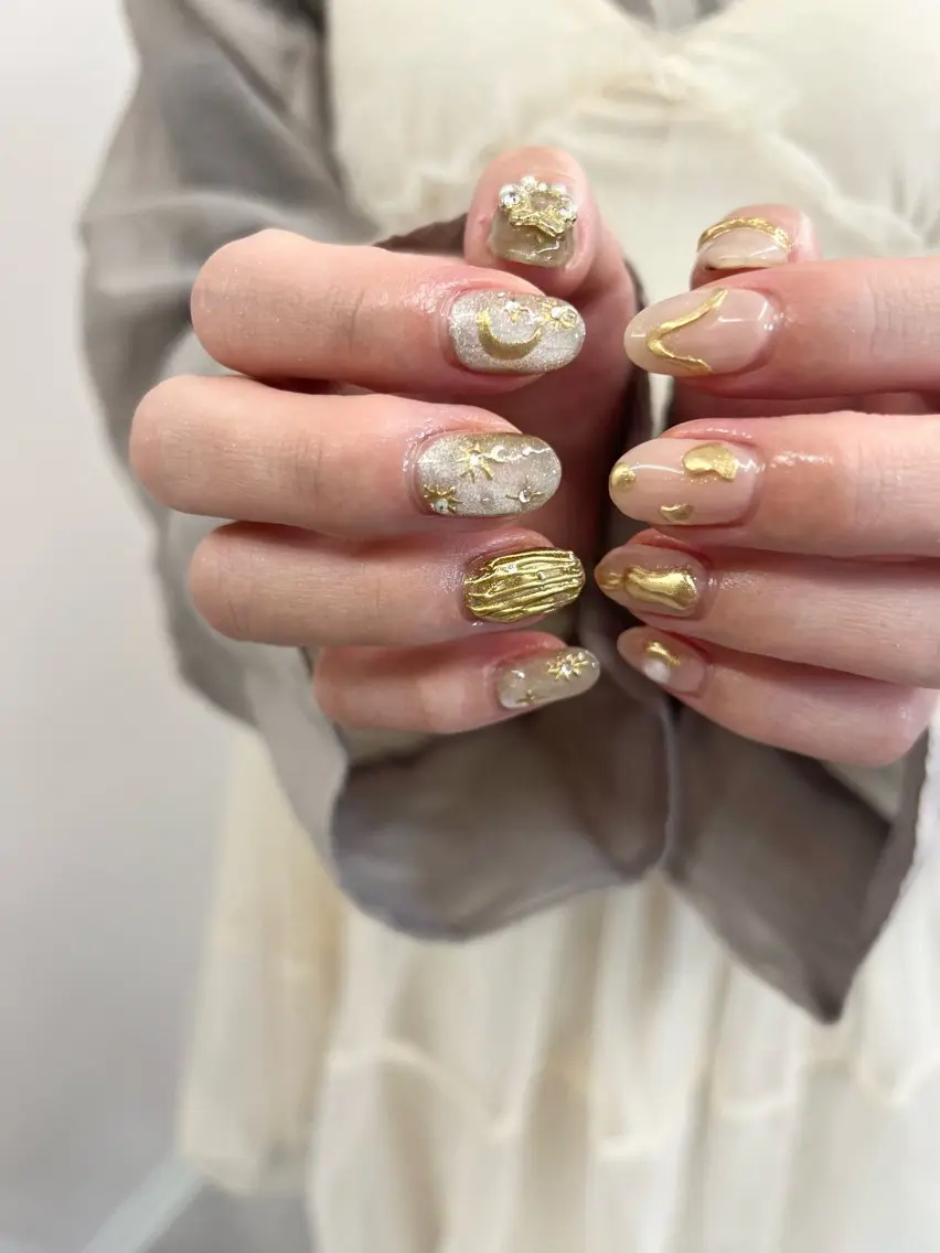 ネイル フレンチネイル ジェルネイル ゴールド マグネットネイル ミラーネイル ハンドネイル ハンドケア Bana_ Nailのネイルデザイン