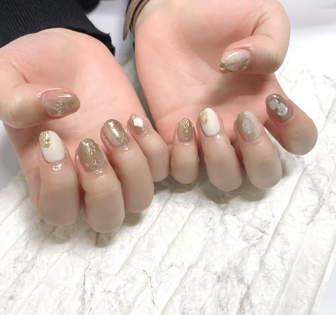 ネイル ニュアンスネイル ハンドネイル フットネイル yochi nailのネイルデザイン