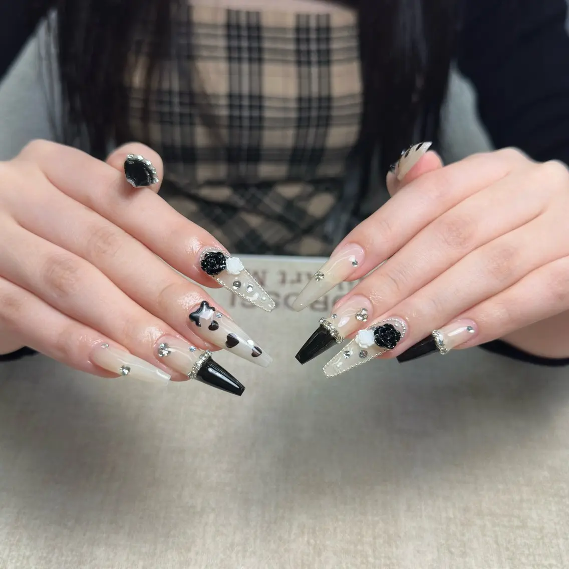 ネイル ハンドネイル ハンドケア Panda chan Novaのネイルデザイン