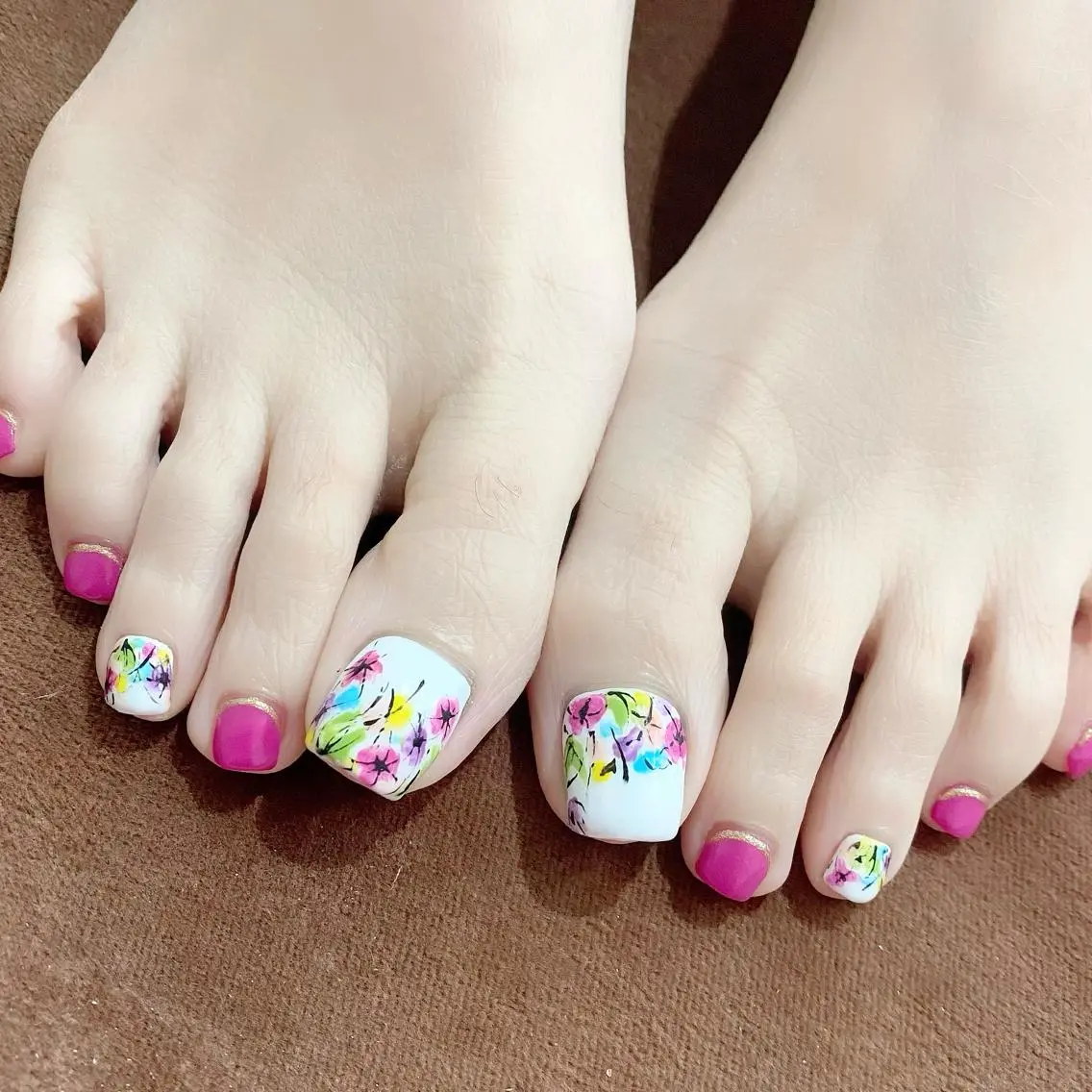 ネイル フラワーネイル フットネイル ゴールド ピンク パープル Salon Ｋのネイルデザイン
