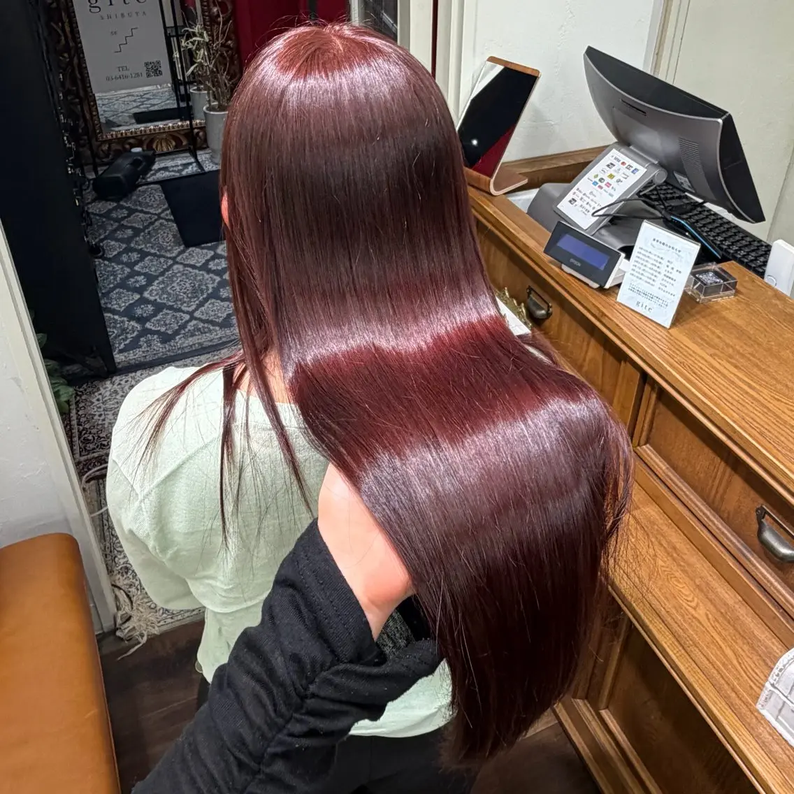 ロング カラー ブラウンカラー カシス カット ヘアカラー ツヤ髪✨髪質 改善 渋谷 サワのヘアスタイル