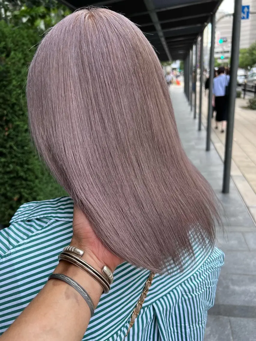 セミロング カラー ベージュカラー ブリーチ ケアブリーチ 透明感カラー ダブルカラー ヘアカラー Lima/ハイトー ン/ブリーチ/心斎橋のヘアスタイル
