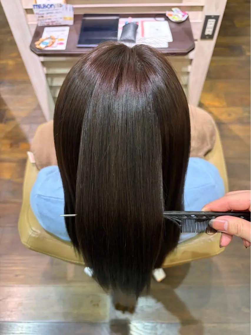 ロング カラー 松本 彩音のヘアスタイル