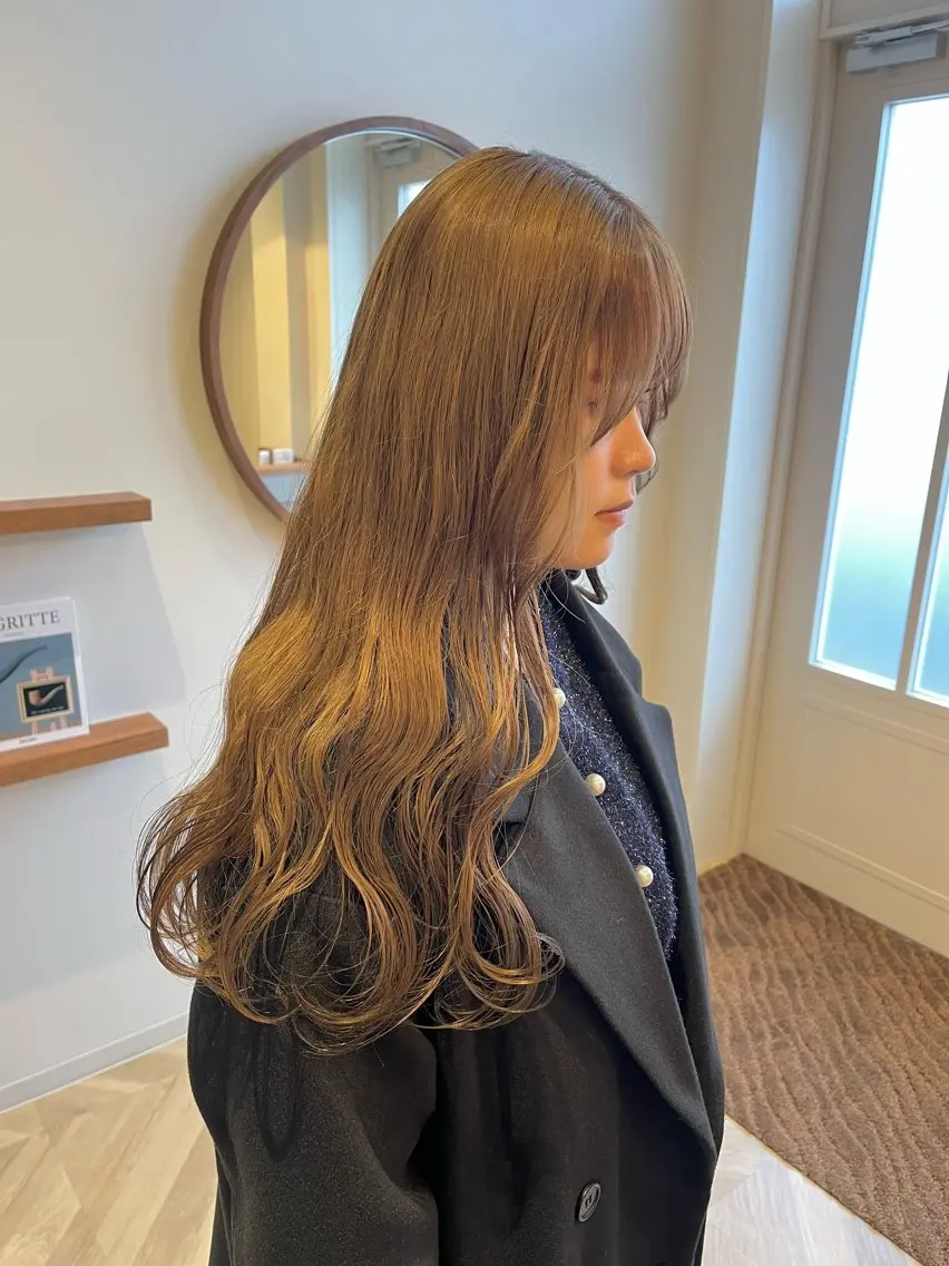 ロング カラー ブリーチ ケアブリーチ GOODDAY ヘアサロンのヘアスタイル