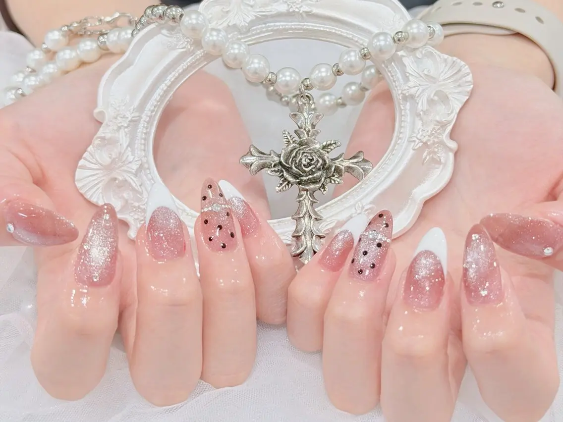 ネイル オーロラネイル 長さ出し フレンチネイル ジェルネイル マグネットネイル ハンドネイル Luci Nail Shinokuboのネイルデザイン