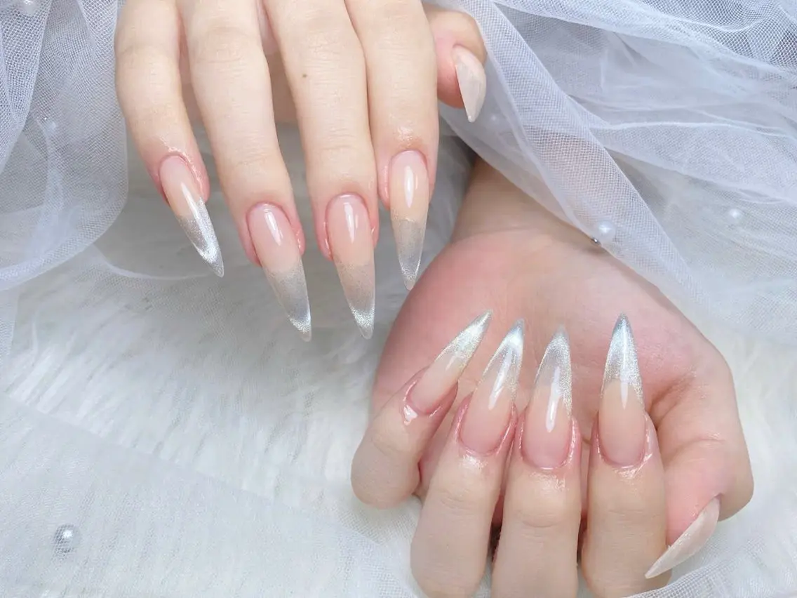 ネイル 長さ出し ジェルネイル 韓国ネイル マグネットネイル 持ち込み ハンドネイル SHE NAILのネイルデザイン