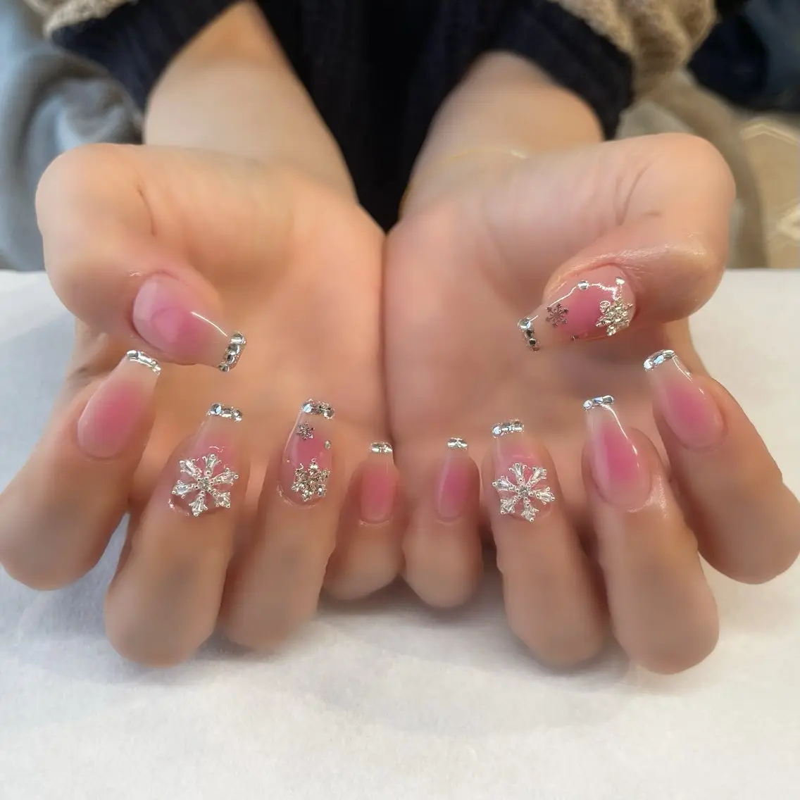 ネイル ハンドネイル 💎🐰 saki. m 🐰💎のネイルデザイン