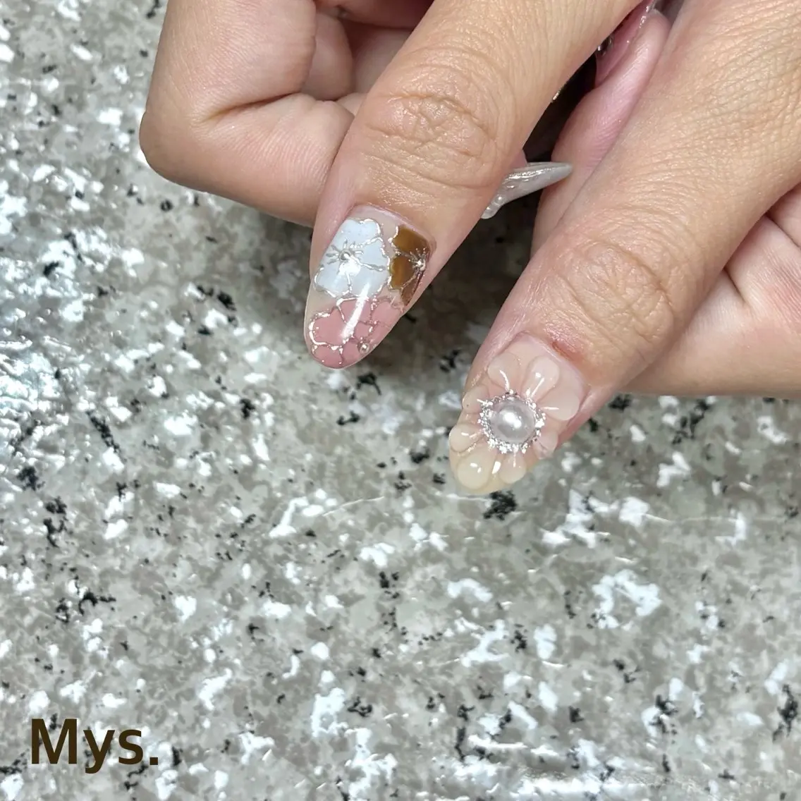 ネイル ハンドネイル Mys. 三上紗紀のネイルデザイン