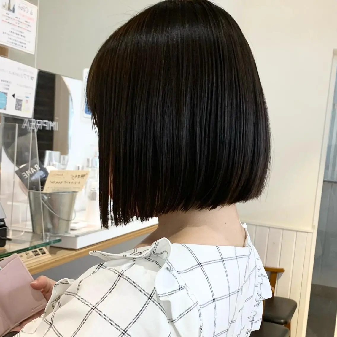 ミディアム カラー パーマ ヘアアレンジ メンズ キッズ ネイル マツエク・マツパ レイヤーカット/ 巻ける縮毛矯正のヘアスタイル