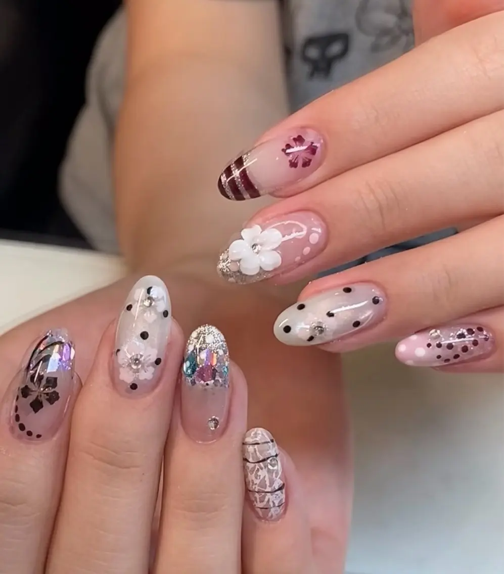 ネイル VELA ネイルサロンのネイルデザイン