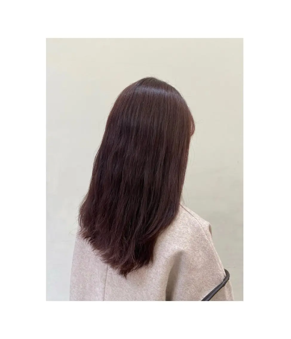 カラー 新嵩 真理のヘアスタイル