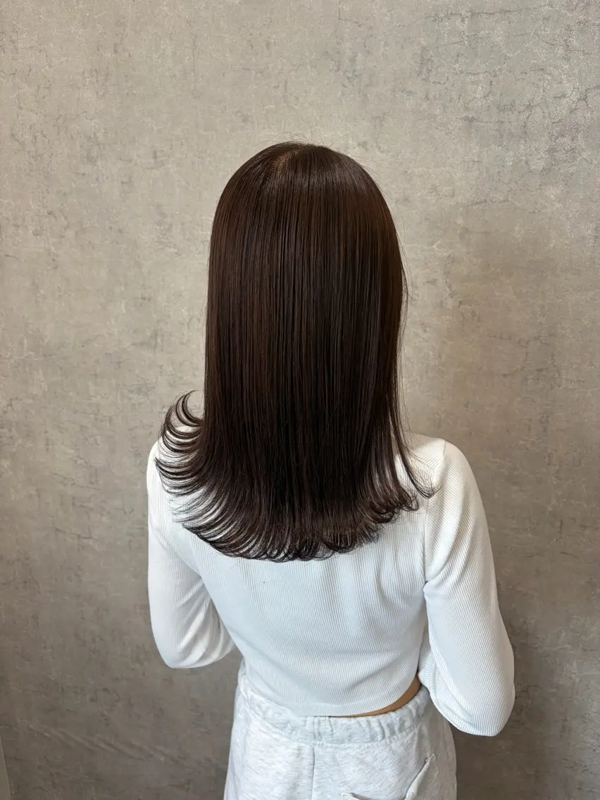 セミロング カット ヘアカラー トリートメント 艶髪/透明感カラー 下山 萌華のヘアスタイル
