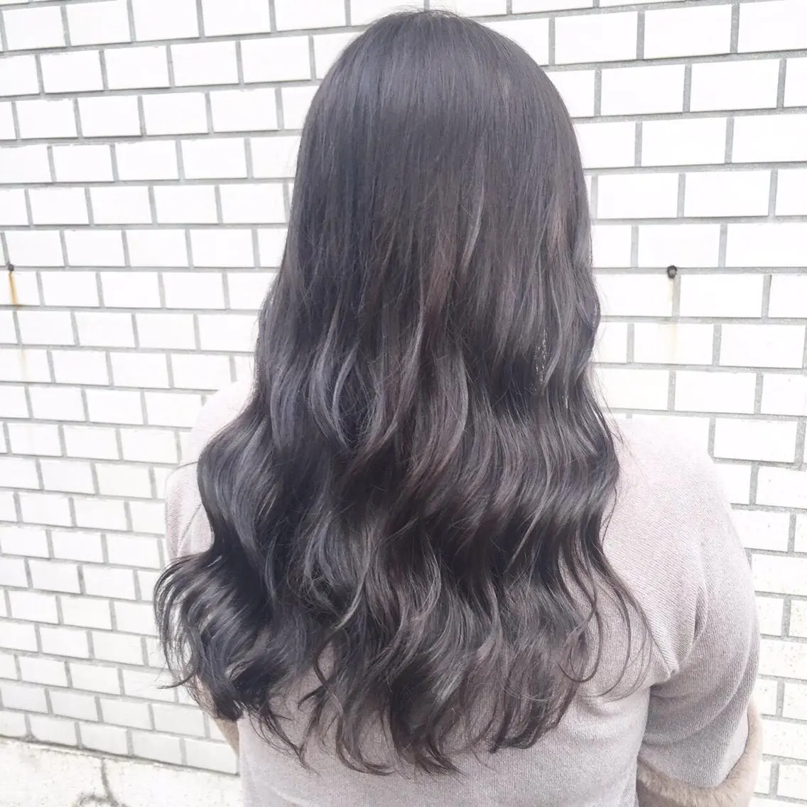 セミロング アッシュ 日野 和也のヘアスタイル