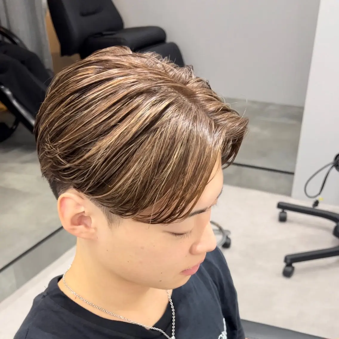 カラー メンズ メンズハイライト メンズメッシュ メンズパーマ ハイライトカラー メッシュ 【メンズ特化美容室】 LIBERのヘアスタイル