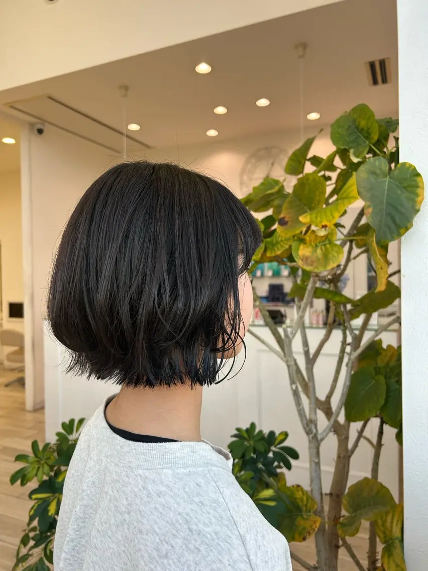 ショート ボブ 韓国風ヘア レイヤーカット 外ハネヘア Risae/ボブ /ショートカットのヘアスタイル