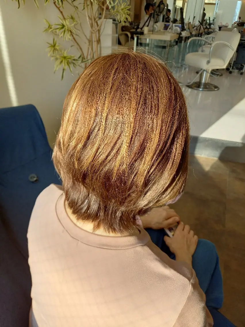 ミディアム ボブ 飯田・髪質改善縮毛矯 正・カラー・パーマのヘアスタイル