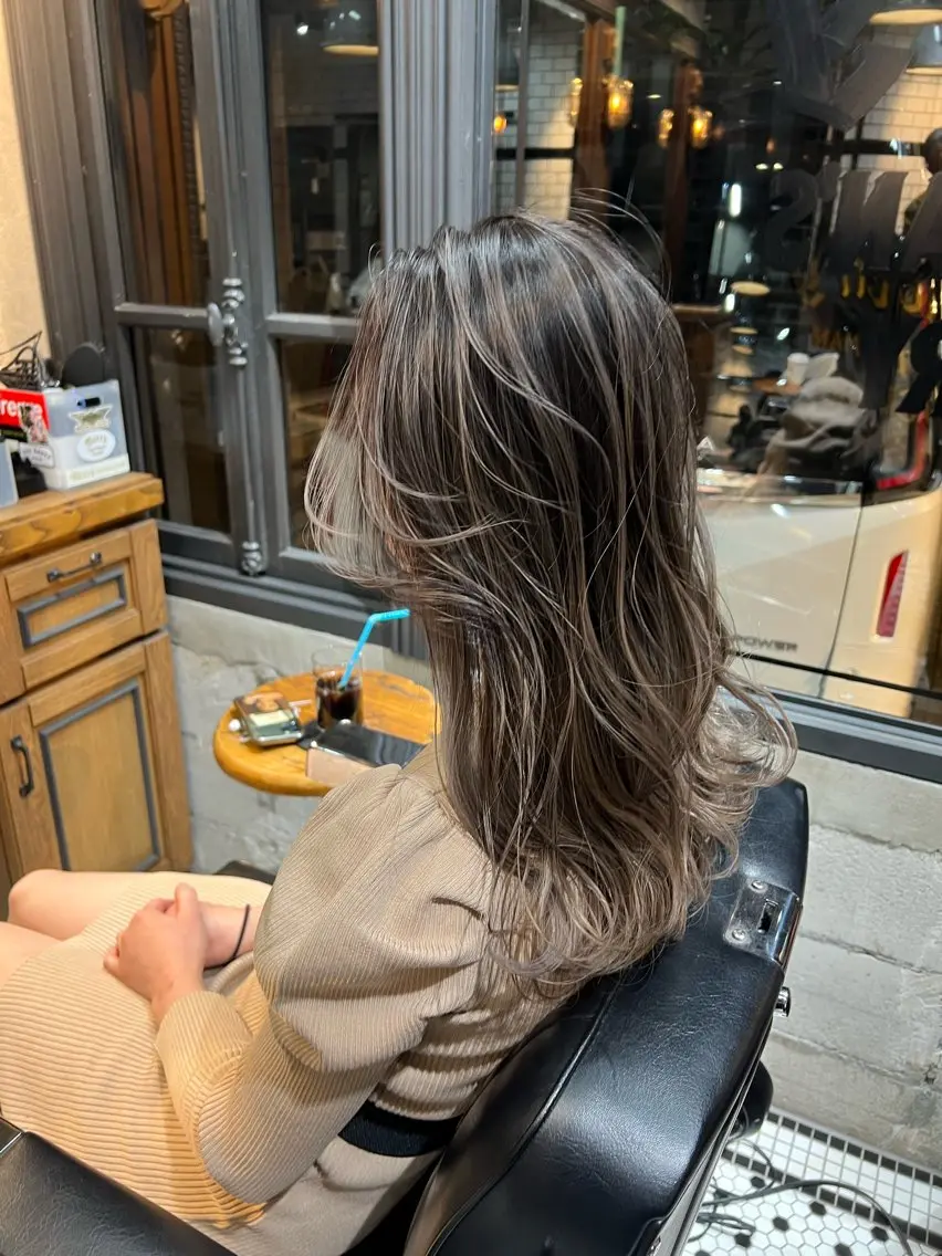 ロング カラー 指名No.1💥 ユウトのヘアスタイル