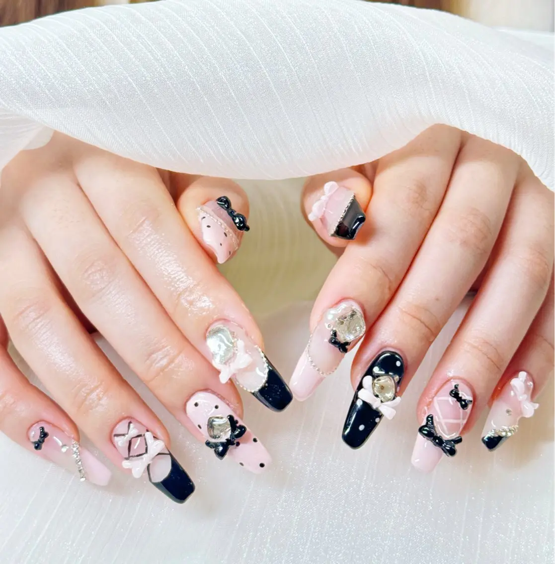 ネイル Ruby Nail 霞ヶ関店のネイルデザイン