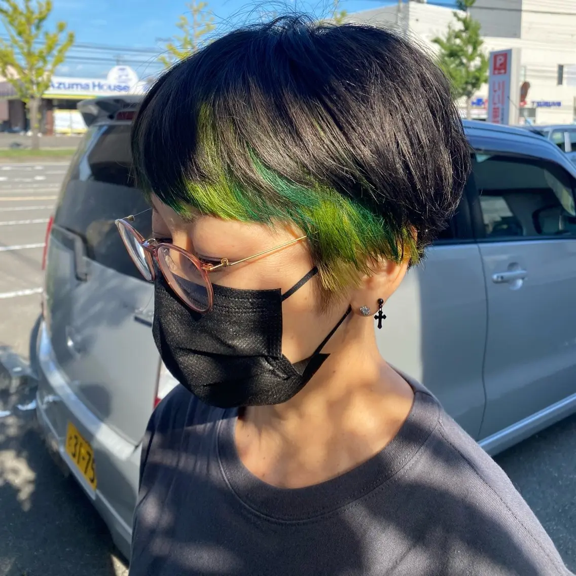 ショート カラー 惣木 菜穂のヘアスタイル