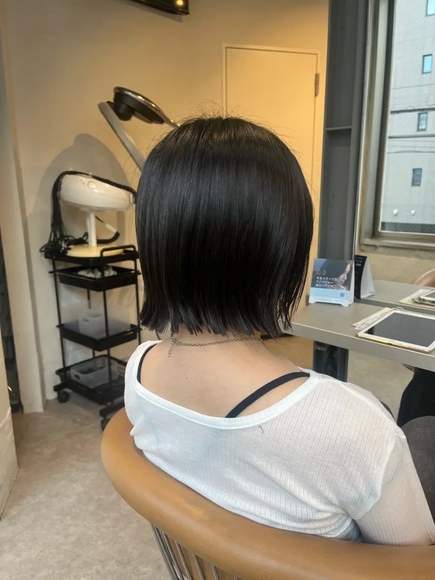 ミディアム カラー カット ヘアカラー トリートメント うしだ かおるのヘアスタイル