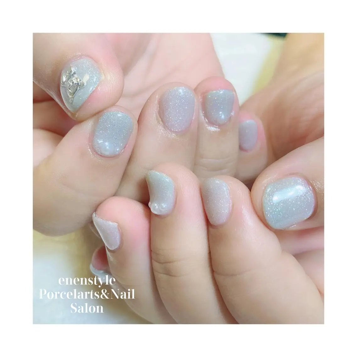 ショート ネイル ジェルネイル ニュアンスネイル オフィスネイル ワンカラーネイル パラジェル ハンドネイル 🐾enen style 🐾のネイルデザイン