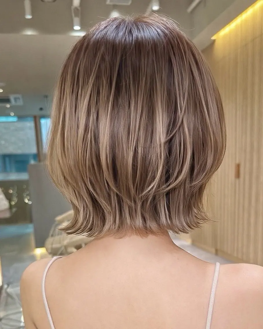ミディアム ボブ ゆうり/ 透明感カラーのヘアスタイル