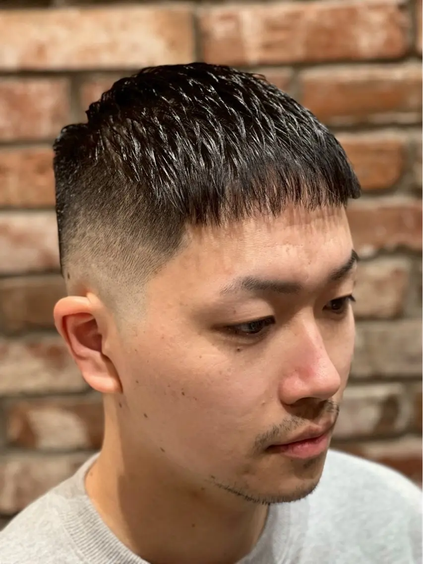 ショート 平井 沖昌のヘアスタイル