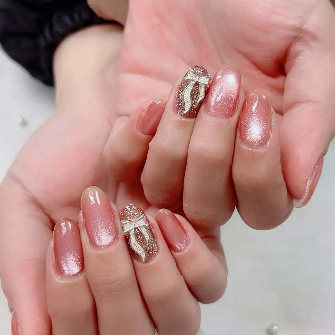 ネイル フレンチネイル マグネットネイル マグネットワンカラー ワンカラーネイル リボン ハンドネイル Cute Tips nailのネイルデザイン