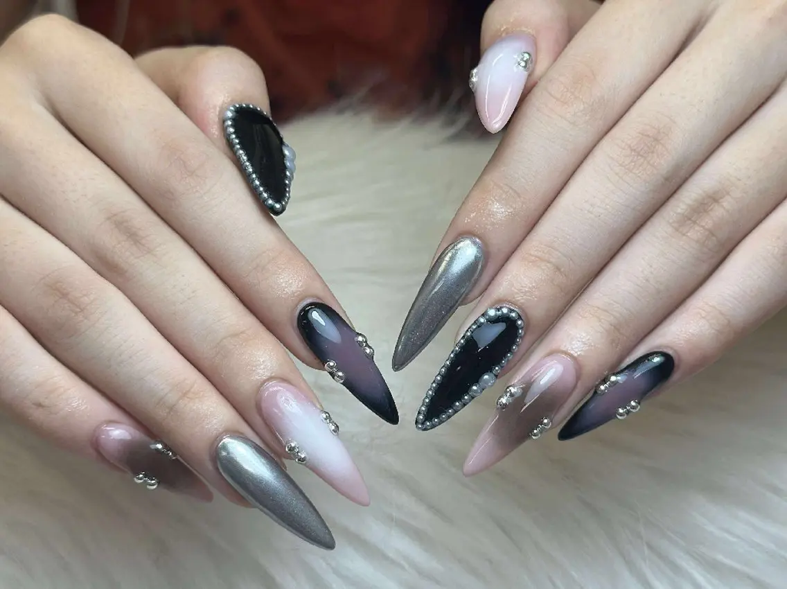 ネイル アートネイル 成人式 ジェルネイル ニュアンスネイル 夏ネイル Nie Nail Shinokuboのネイルデザイン