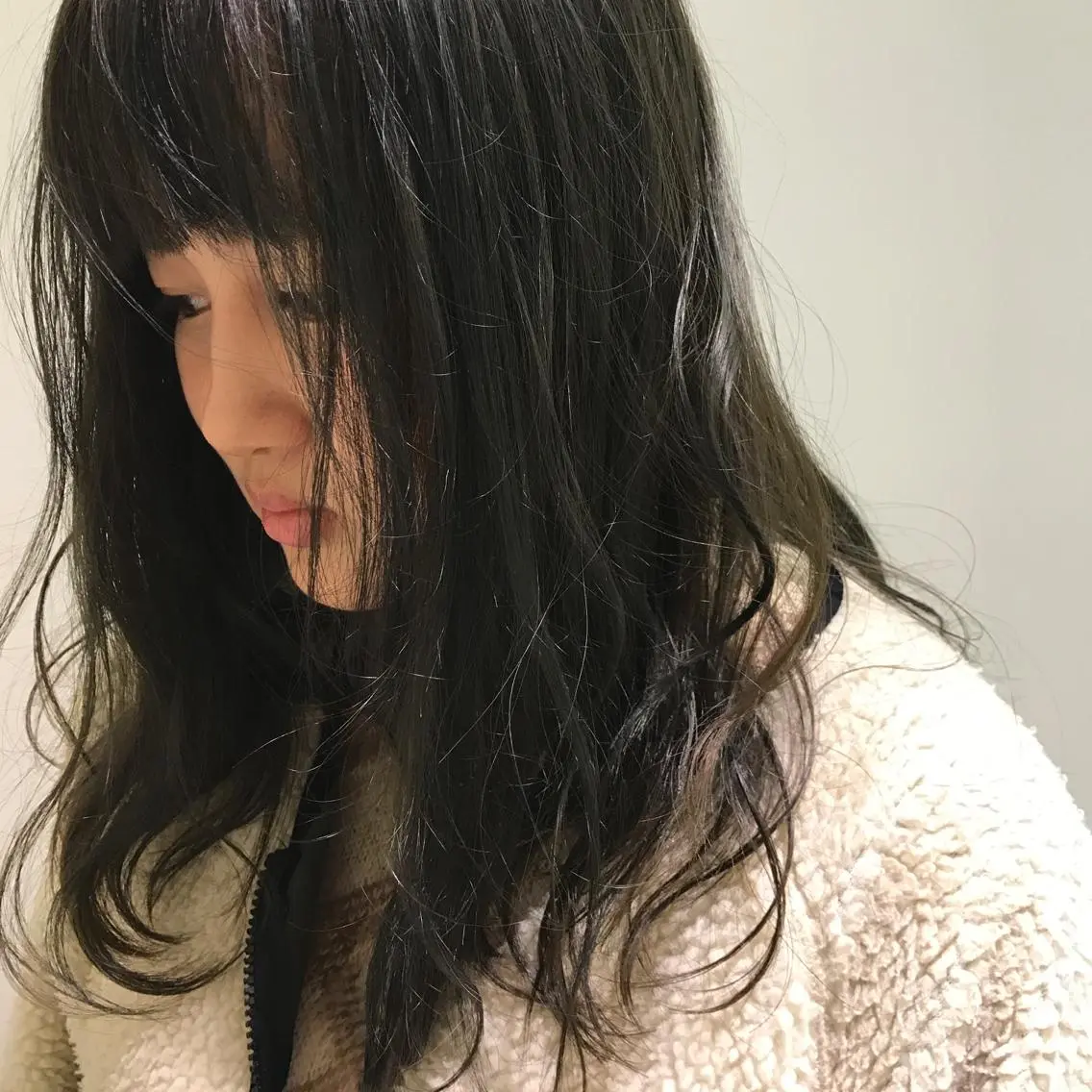 ロング カラー グレージュ カーキグレージュ 鳥越 一希のヘアスタイル