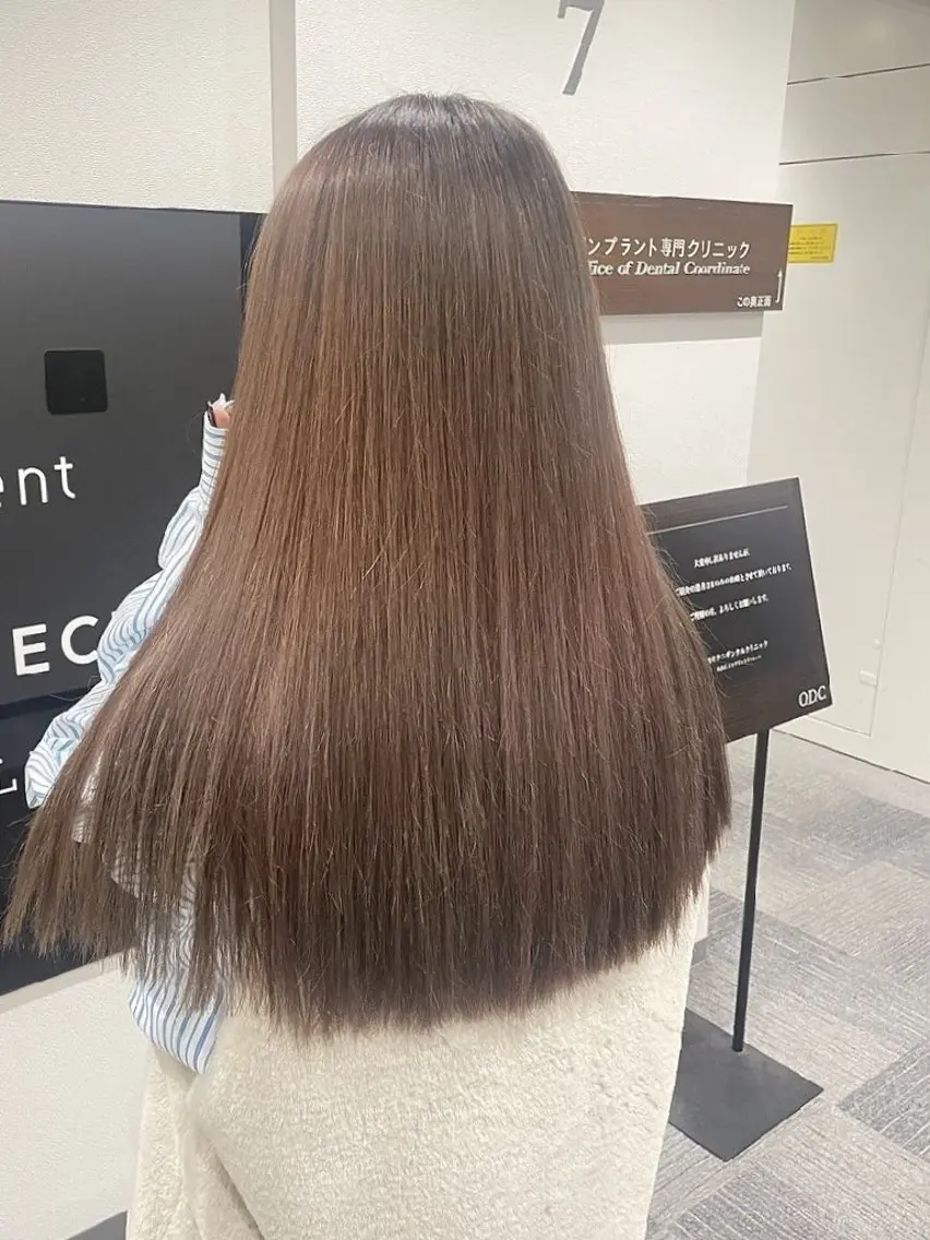 カラー 江坂 misaki のヘアスタイル
