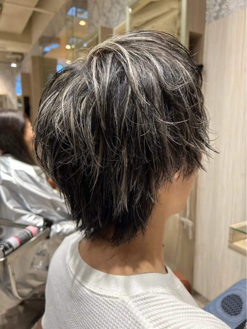 ショート カラー ハイライトカラー ハイライト カット ヘアカラー メンズ特化☝️添田 好恵のヘアスタイル