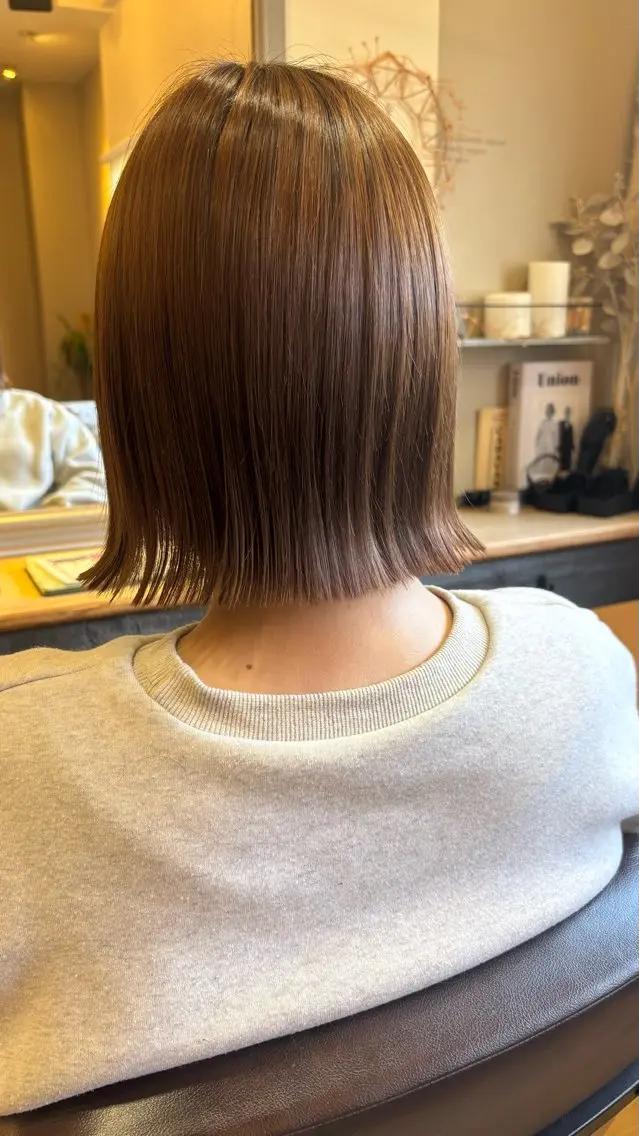 ショート makoto⌇レイヤ ー⌇艶カラー🍒のヘアスタイル