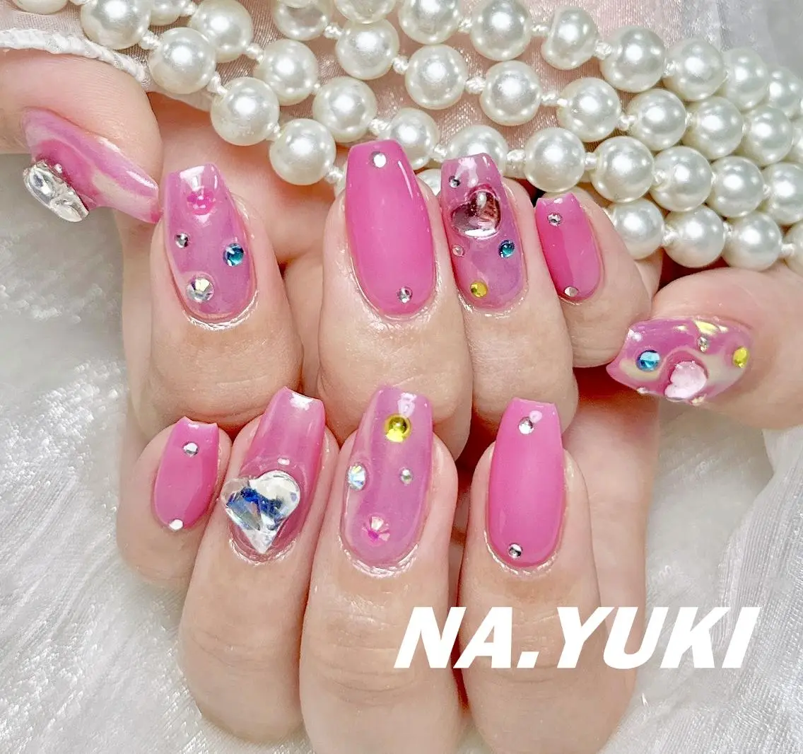 ネイル ハンドネイル ハンドケア 🌷 Mooning 🌷のネイルデザイン