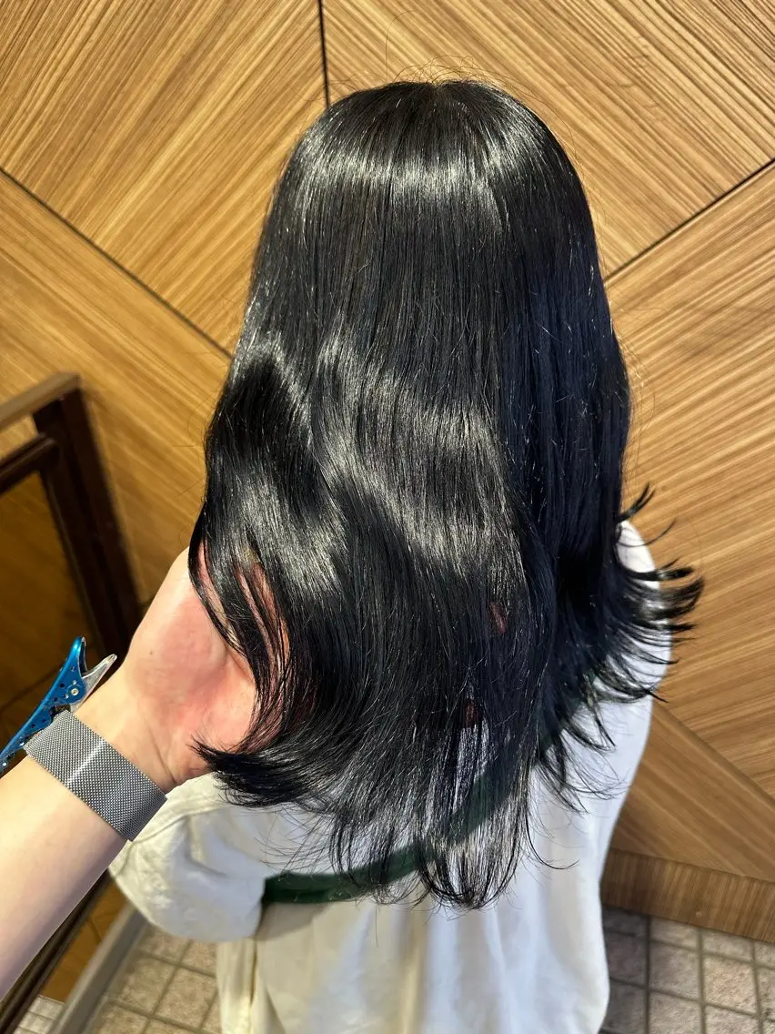 ロング カラー ヘアアレンジ 艶カラー/ハイトーン /レイヤーカットのヘアスタイル
