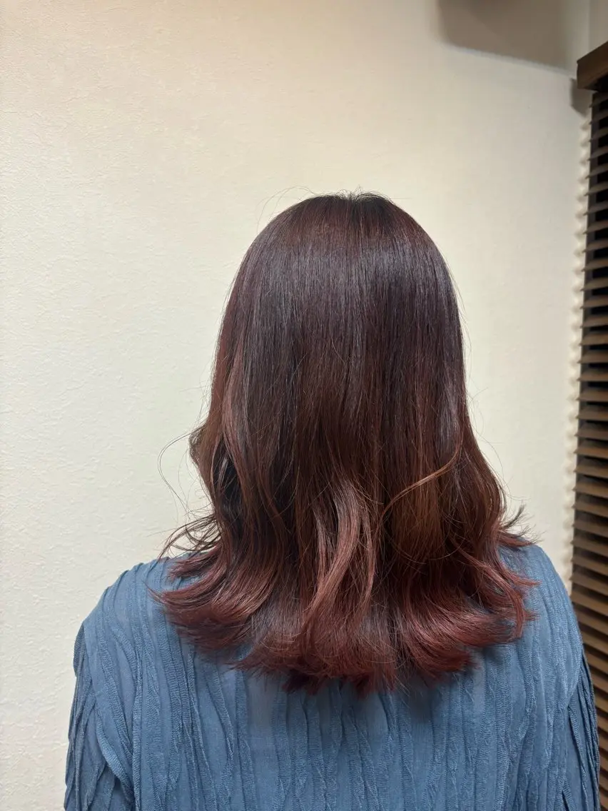 ミディアム カラー グラデーションカラー 🌻宮内 青空🌻のヘアスタイル