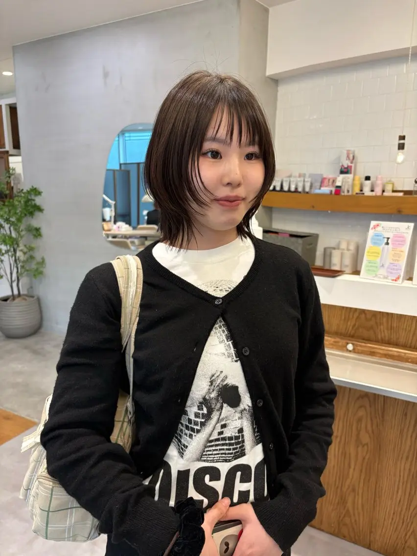 ミディアム 村上 莉菜のヘアスタイル