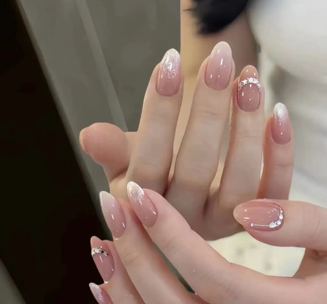 ネイル チークネイル 長さ出し フレンチネイル ガーリー 韓国ネイル sun nail池袋 モデル募集のネイルデザイン